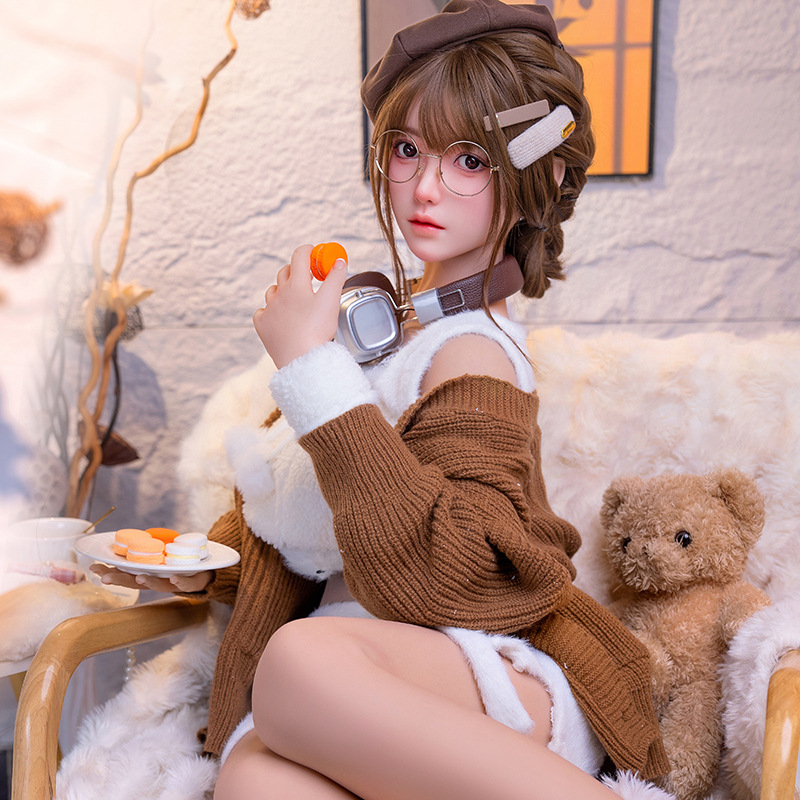 Adult Life-Size Sex Doll - Mature Woman Style, Full Silicone Realistic Proportions For Men thumbnail 2